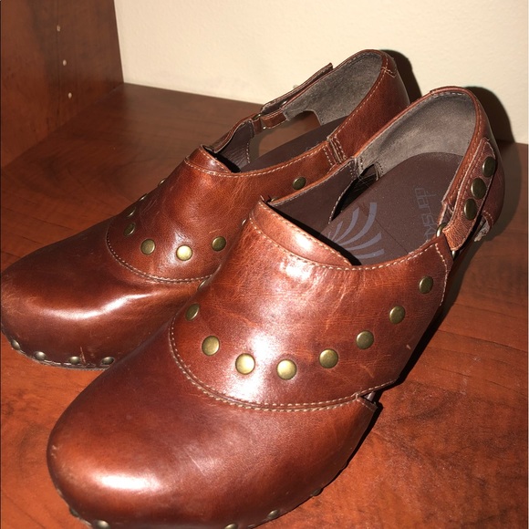 clogs - Picture 1 of 5